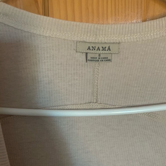 Cardigan - Picture 2 of 4